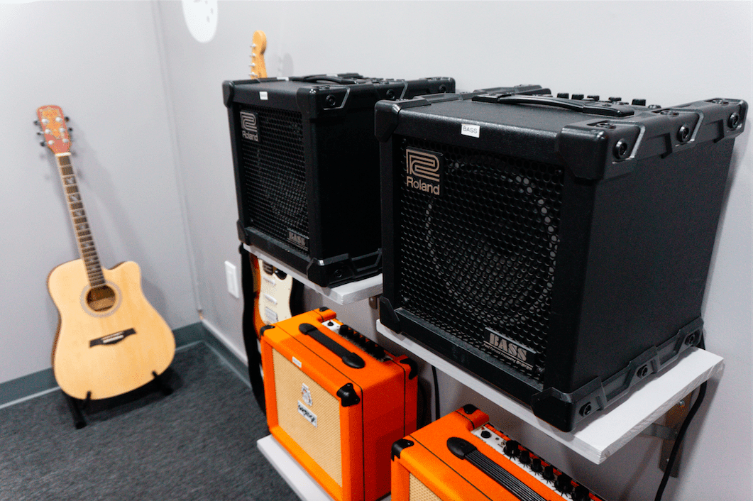Guitar-amps-horizontal